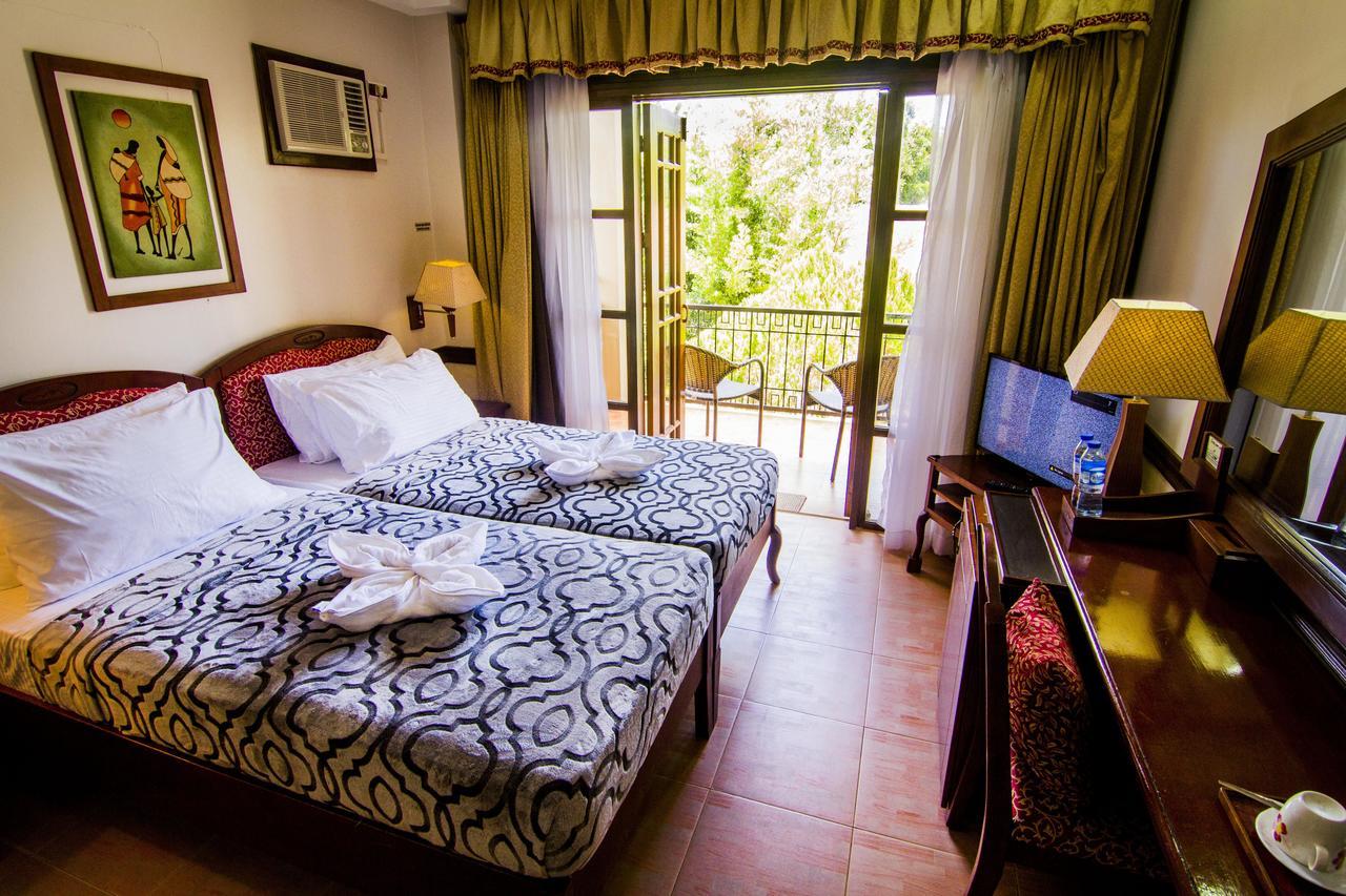 G'S Grand Resort And Convention Center Panglao Exteriör bild