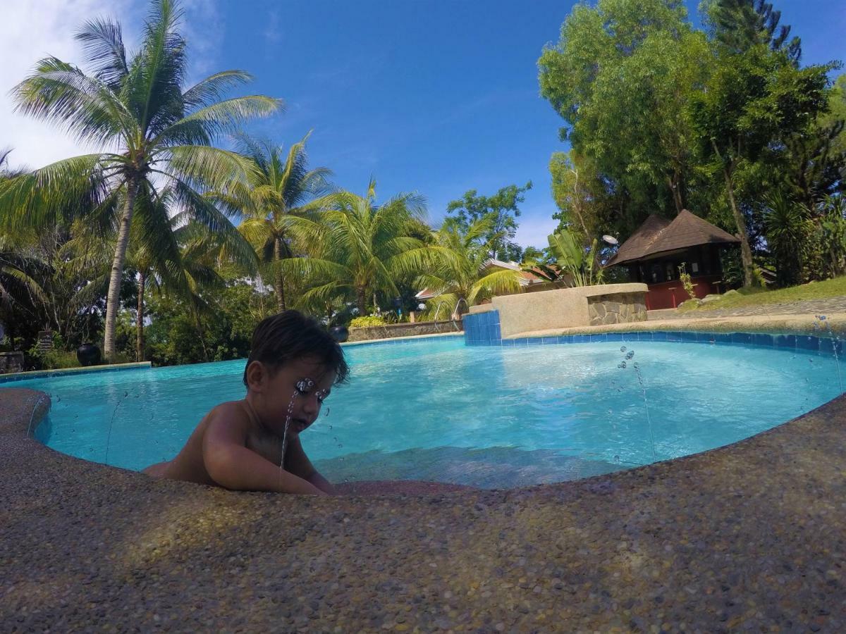G'S Grand Resort And Convention Center Panglao Exteriör bild