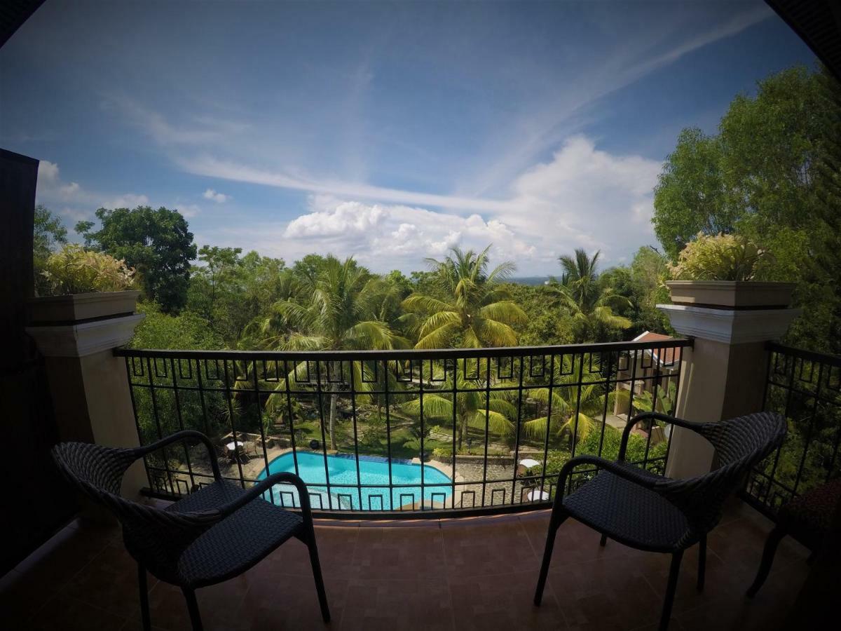 G'S Grand Resort And Convention Center Panglao Exteriör bild